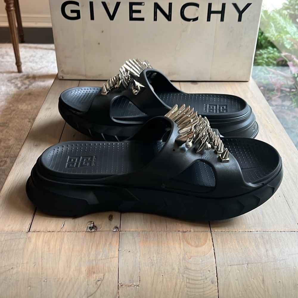 Givenchy Marshmallow Stud Embellished Slides Sandals in Black US 9.5, EU 40